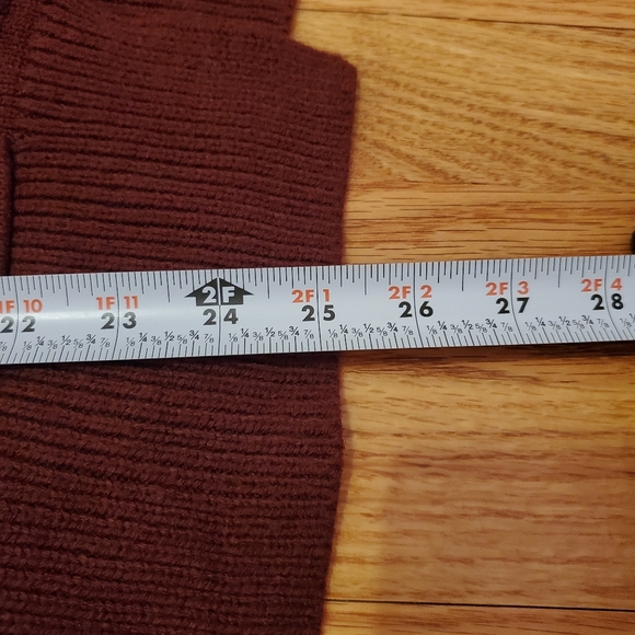 Cute Maroon Cardigan - Picture 3 of 4